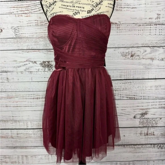 Lulu’s Love at first Twirl strapless size XL tulle deep red dress NWT - Picture 2 of 7